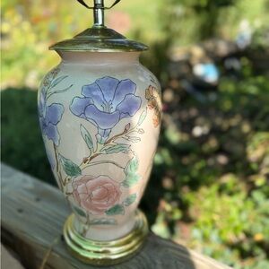VTG hand painted Chinoiserie pink cream  /Flower Ginger Jar ceramic Lamp/1980s